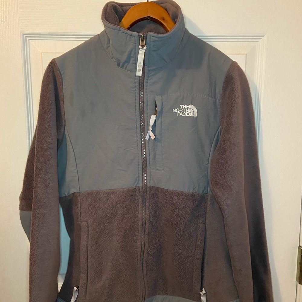 NORTH FACE gray zip up coat